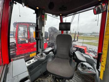 KOMATSU 8958 media