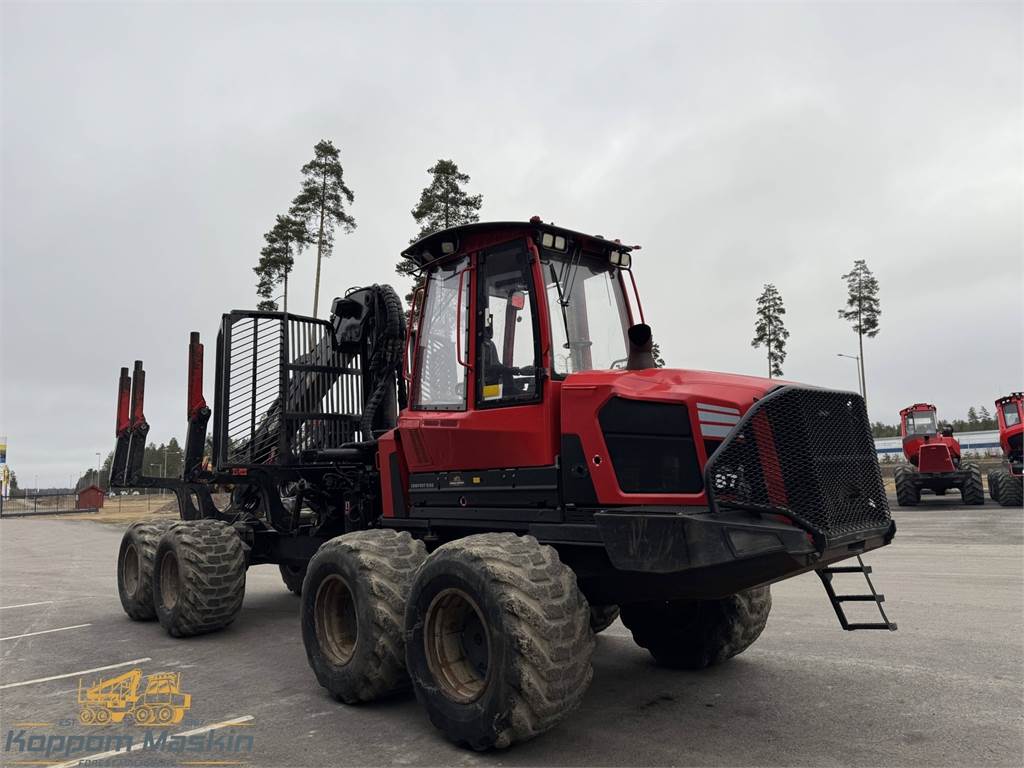 KOMATSU 875 media